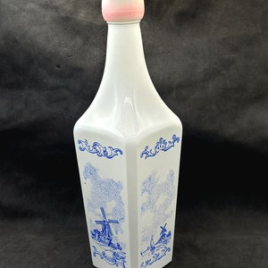 Vintage Vandermint Liqueur Bottle Dutch Windmill Blue White Glass Decanter READ