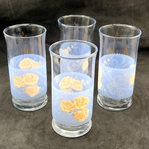 Vintage Yellow Rose Glasses Set of 4 – Frosted Blue Tumblers 12 oz 70s/80s READ