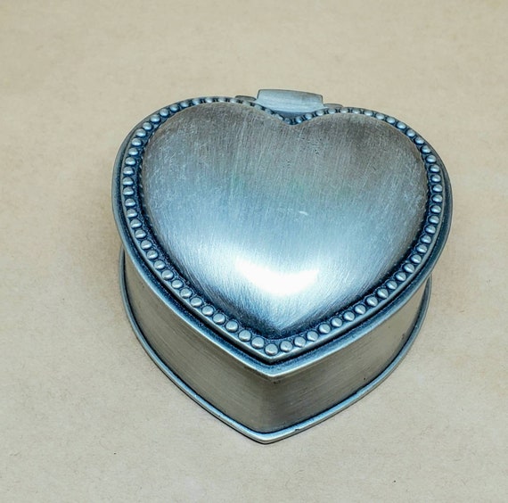Amazon.com: KEMEILA Custom Heart-Shaped Ring Box, Velvet Interior Soft Ring  Box, Personalized Wooden Ring Box, Jewelry Storage Box, Proposal Engagement  Birthday Gift. : Clothing, Shoes & Jewelry