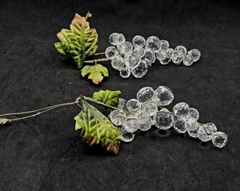 Vintage Lucite Acrylic Resin Grape Clusters Set Of 2 Faceted Clear 5&quot; Ornaments