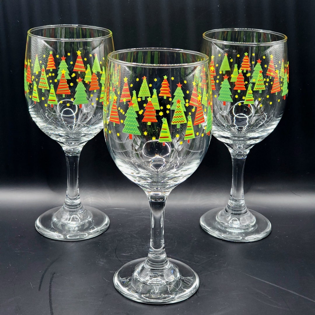 Vintage Libbey Holiday Themed Wine Glasses Christmas Trees Set Etsy