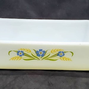 Vintage Fire King Anchor Hocking &quot;Forget Me Not&quot; Casserole Dish Milk Glass 1 Qt.