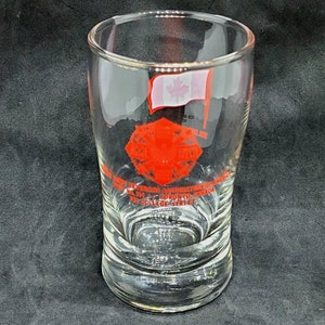 Vintage Asociación de Veteranos del Ejército Polaco de América Los soldados de vidrio nunca mueren 6oz Amer Ryki
