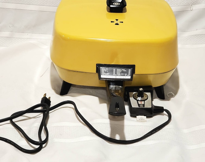 Vintage Electric Skillet GE With Control Manual Automatic Frying Pan