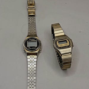 Vintage-Paar Digital Armbanduhr Quasar Stellar Goldton UNGESTEUERT WIE IST