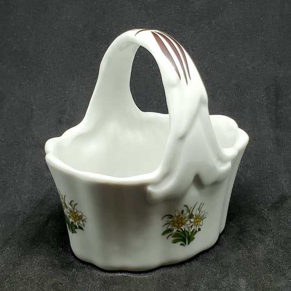 Vintage Reutter Porzellan Porcelain Decorative Basket Figurine Made In Germany