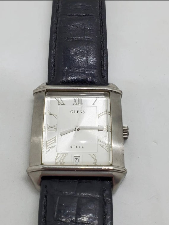 Lot Of 8 Vintage Women's Watches Slava Bulova Gue… - image 6