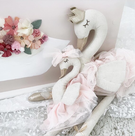 Swan toy box deals