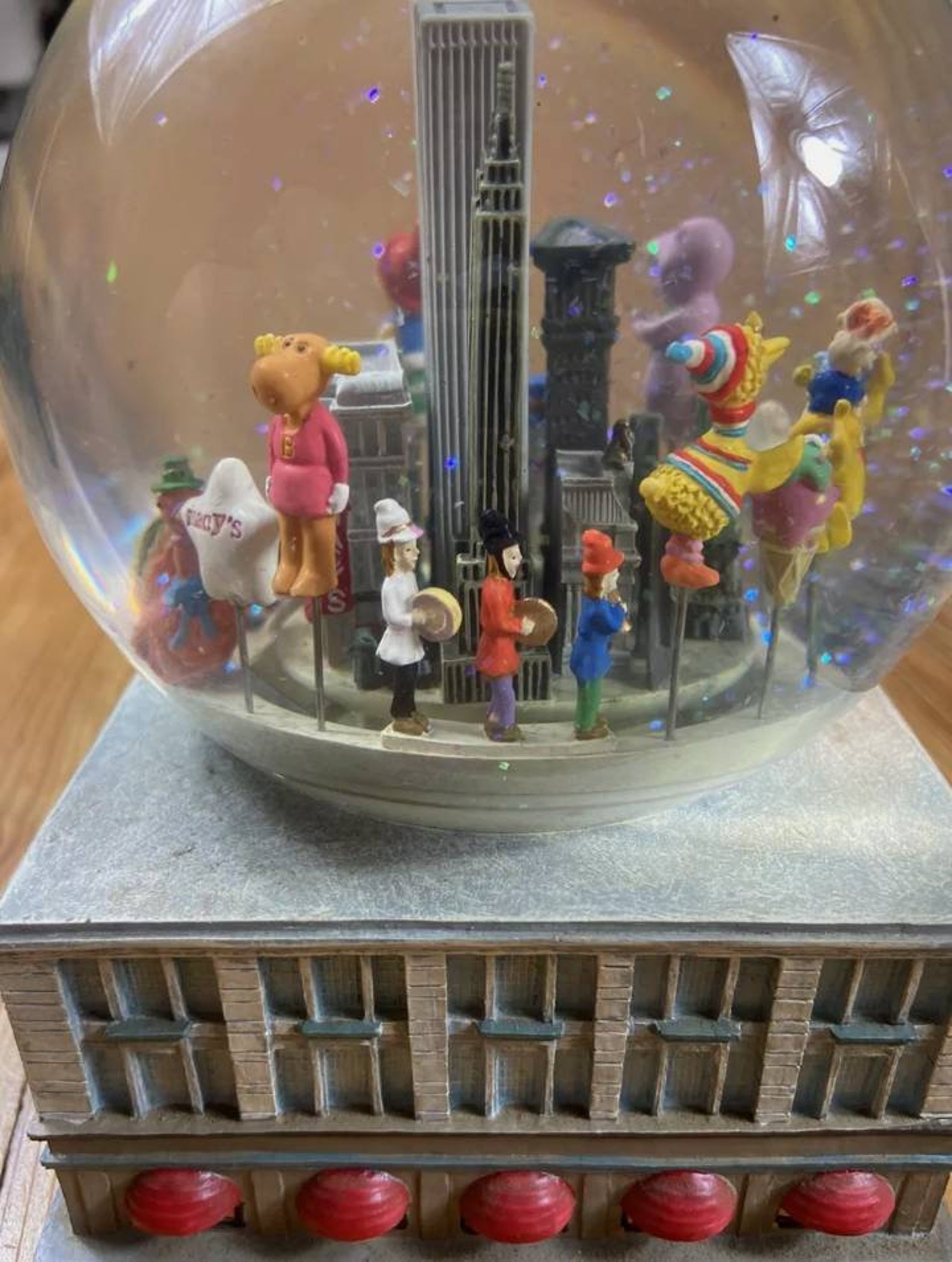 Snow globe Macys thanksgiving day parade snowglobe vintage Etsy