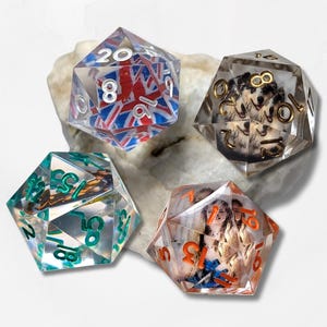 Customisable D20 Add Your Own Photo Dice DND Boardgame Glitter Shimmer Sparkle RPG Dungeons and Dragons Tabletop Games Unique Personal Gift