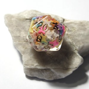 Dés Star D20 Donjons et dragons jeux de table RPG violet bleu rose TTRPG multicolore collé sourdine transparent enfants mignons kawaii image 2