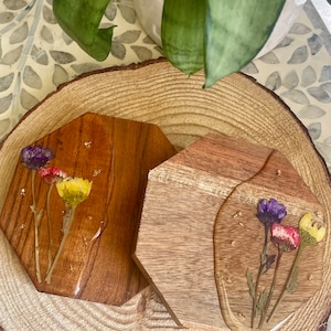 Set of 2 Wooden Flower Coasters | Wooden Floral Coasters | Resin Flower Coasters | Floral Resin Coasters | Wooden Coasters | Gifts for Her