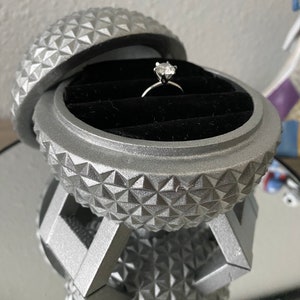 Epcot ball spaceship earth silver ring holder jewelry box