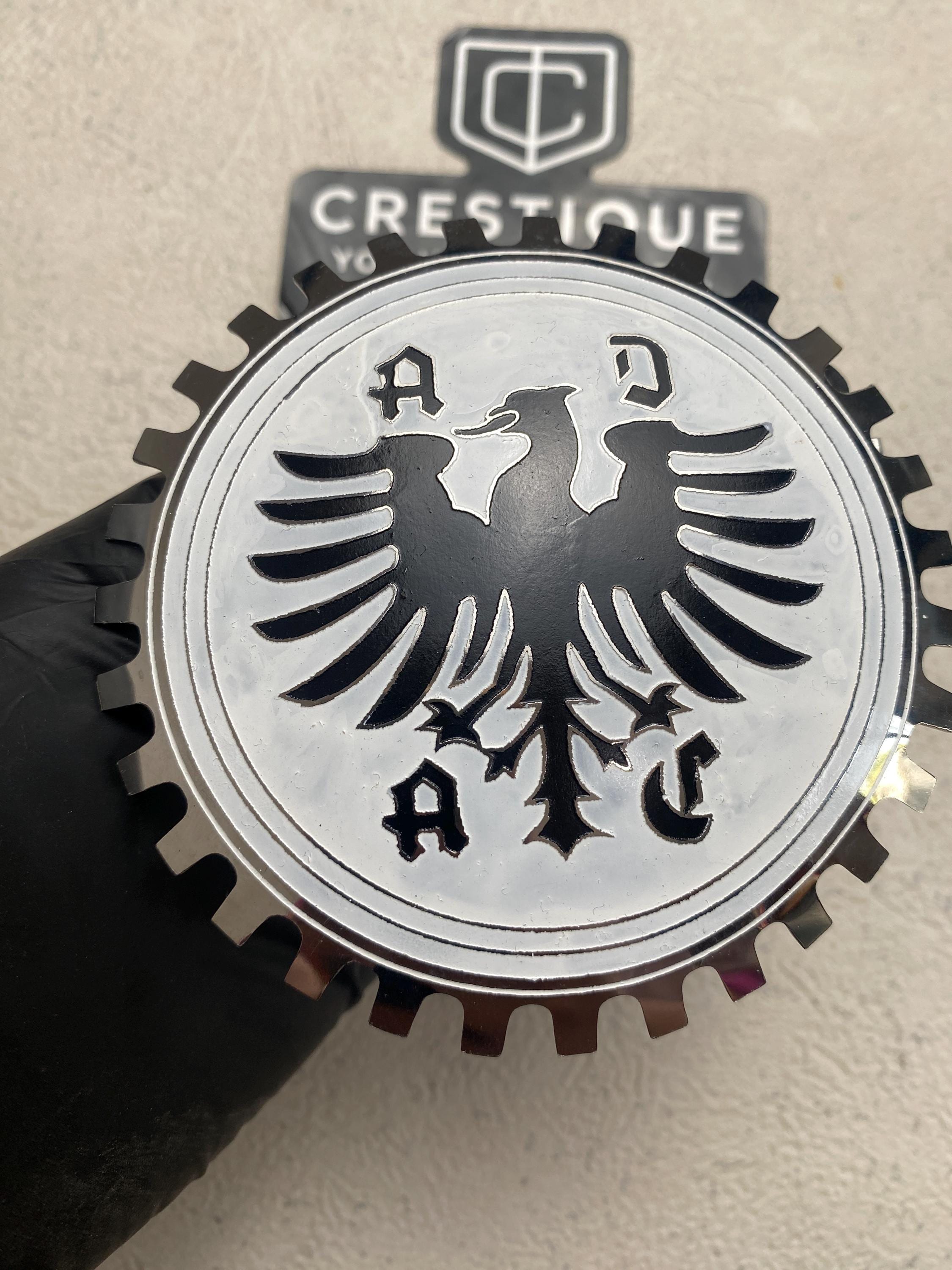ROMA ヴィンテージバッチ　　グリルバッチ　　カーバッチ　1960年代 Vintage car grille badge - Etsy 日本