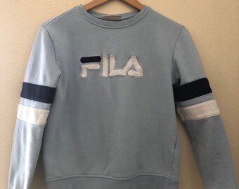 white fila sweatshirt