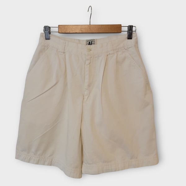 Vintage 90's White Khaki High Waisted Shorts | American Eagle | Size Medium