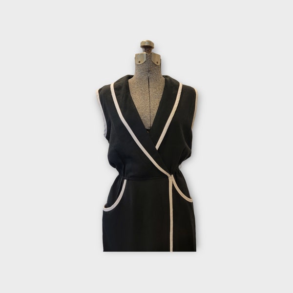 1950's Vintage Classic Black and White Midi Wrap Dress