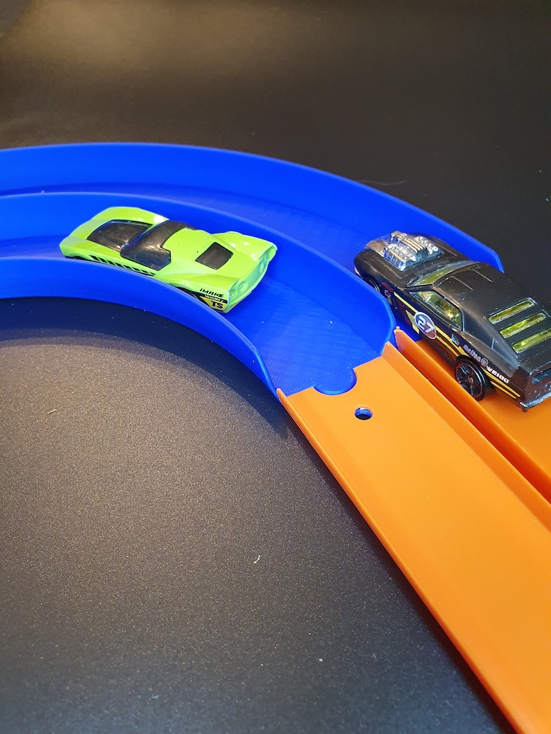 Hot Track - Dual Track 90 Degree Turn image 3