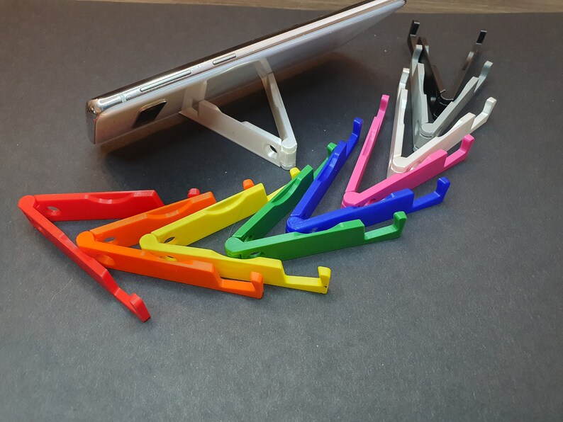 Keyring phone holder