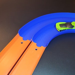 Hot Track - Dual Track 90 Degree Turn image 4