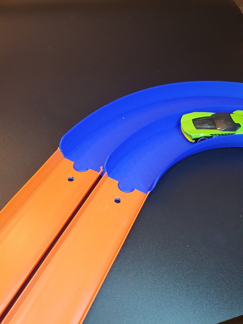 Hot Track - Dual Track 90 Degree Turn image 4