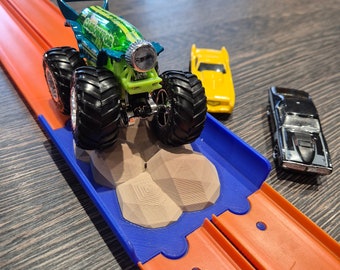 Hot Track  - Monster Truck Rock Crawl | Compatible with Leading Brands