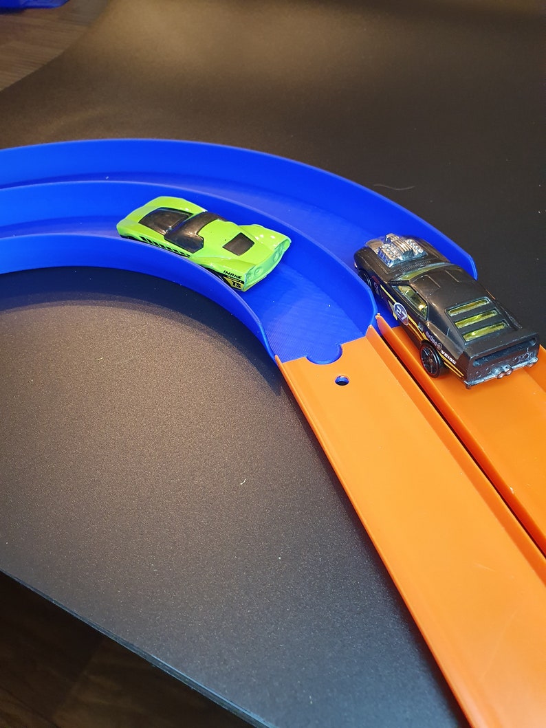 Hot Track - Dual Track 90 Degree Turn image 2