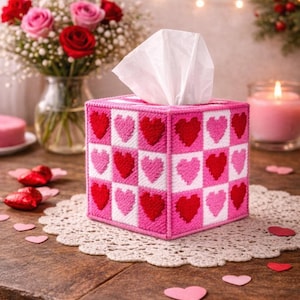 Valentine Tissue Box Cover / Hearts Tissue Box Cover / Valentine Tissue Box Cover / Hearts Tissue Box Cover / Mother’s Day Tissue Box Cover