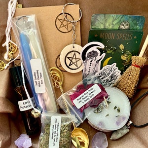 FREE postage, Witches bundle box, witchcraft bundle, witchcraft gift box, witchy box, witchcraft supplies box, witchy gift Regular