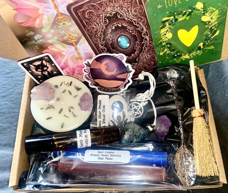 FREE postage, Witches bundle box, witchcraft bundle, witchcraft gift box, witchy box, witchcraft supplies box, witchy gift image 3