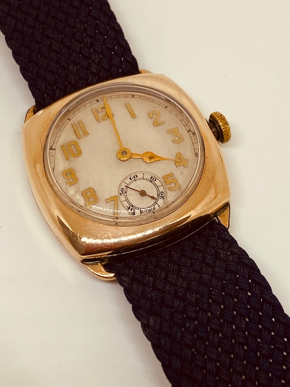 Swiss 1930s Gold wristwatch