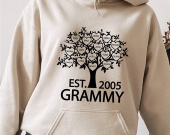 Sweat-shirt personnalisé pour grand-mère, grand-père, mère et père, motif arbre à cœurs avec les noms de tous les petits-enfants et enfants, cadeau de Noël personnalisé pour grand-mère, cadeau de Noël