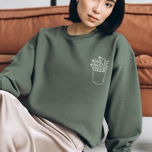 Flower Pocket Sweatshirt, Flower Hoodie, Women Hoodie, Sweatshirt For Mama, Flower Gifts, Christmas Gift