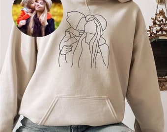 CHEST Custom Family Portrait Sweatshirt, Outline Photo Hoodie, Custom Portrait Outline Sweatshirt, Custom Photo, Woman Hoodie