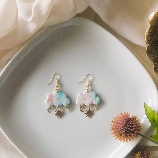 Boucles d'oreilles nuage céleste/Boucles d'oreilles pendantes/Boucles d'oreilles décoratives/Bijoux printaniers/Boucles d'oreilles en pâte polymère/Cadeau pour elle