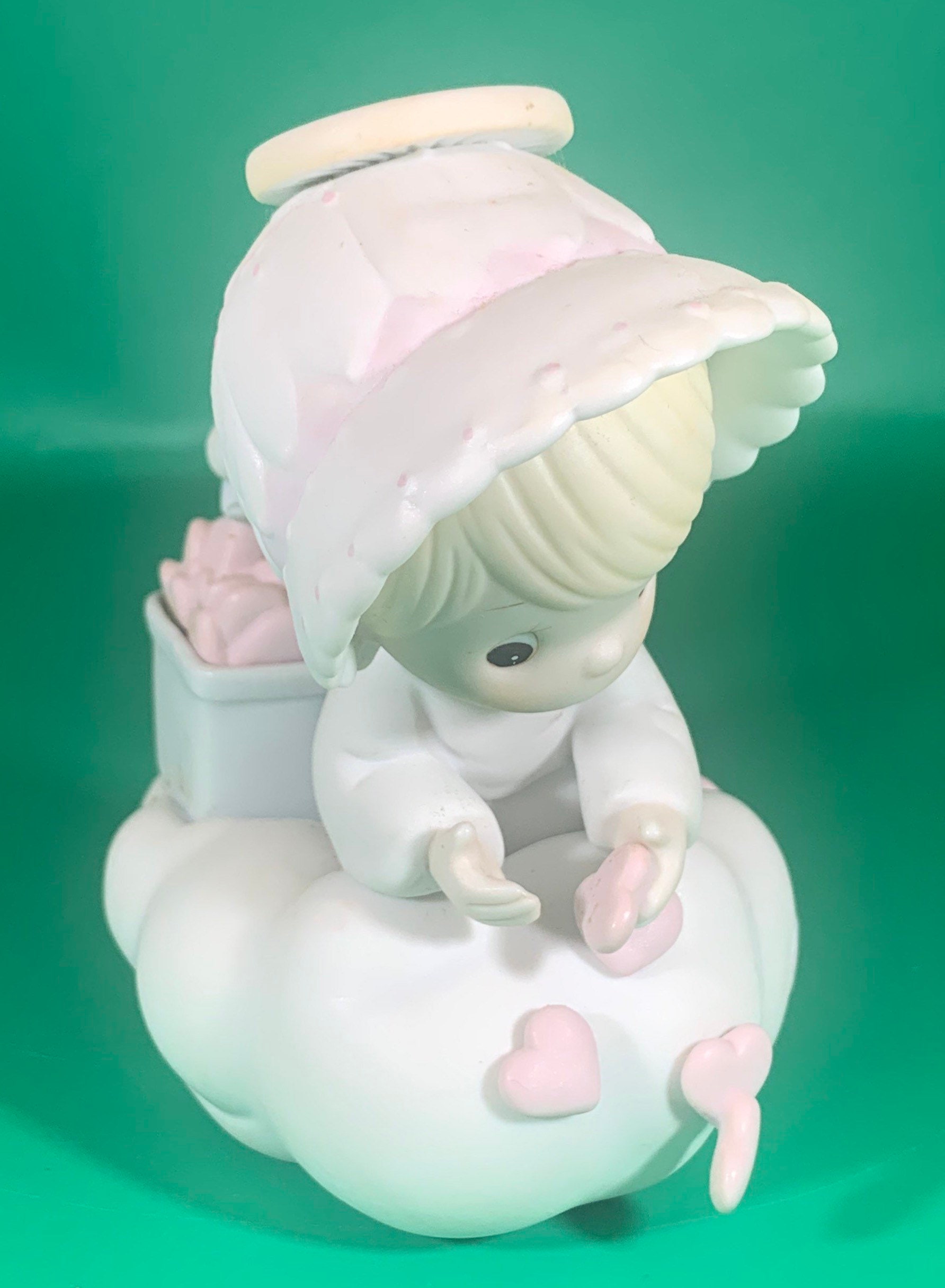 Vintage 1987 Precious Moments Figurine Sending You My Love