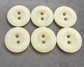 Cream buttons 33mm a set of 6 matt finish