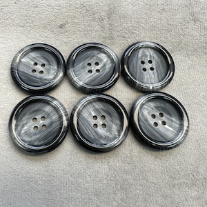 Botones estilo traje clásico en gris oscuro ombré de 28 mm, juego de 6