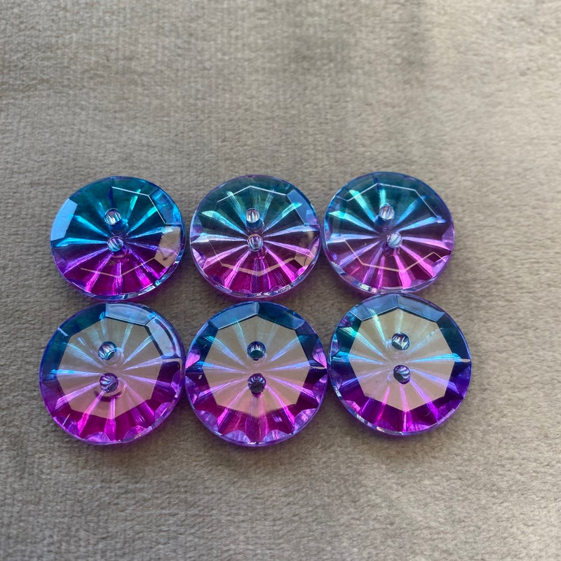 Violet Buttons - Etsy