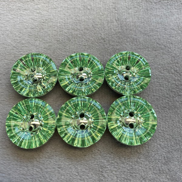 Jewel buttons green gem effect 18mm a set of 6