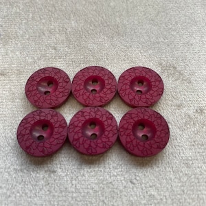 Flower buttons burgundy etched design 14mm a set of 6
