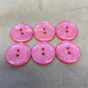 Iridescent buttons pink pearl finish 20mm a set of 6