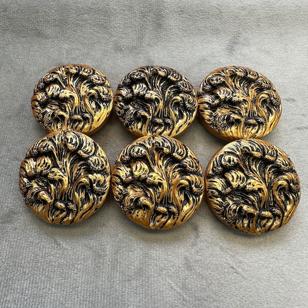 Textured buttons gold-tone and black 36mm a set of 6