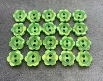 Daisy buttons lime green pearly finish 11mm a set of 20