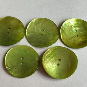 Lime Green Iridescent Agoya Shell Buttons: Sustainable Knitwear, 34mm (Set of 5)