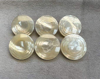 Pearly buttons cream circles design 22mm a set of 6