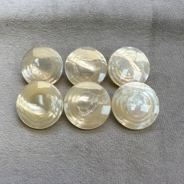 Boutons nacrés design cercles crème 22mm le lot de 6