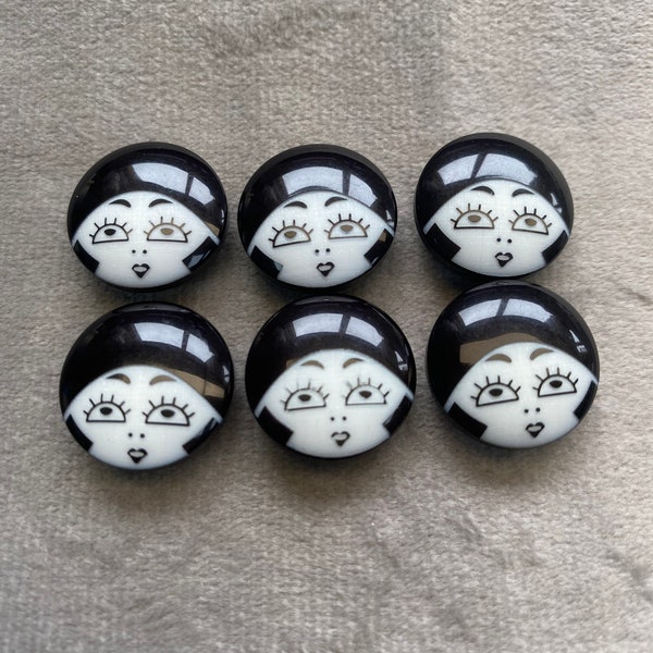 Flapper buttons black and white 17mm a set of 6