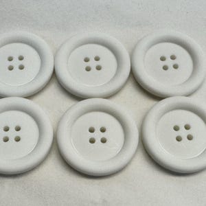 White buttons 32mm a set of six matt finish classic design