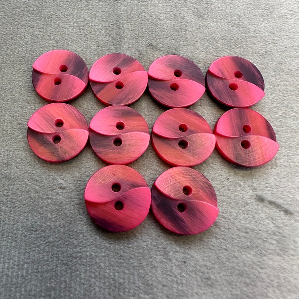 Ombre buttons bright pink twist design 15mm a set of 10